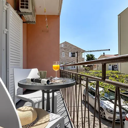 Ivona - Exklusiv Makarska